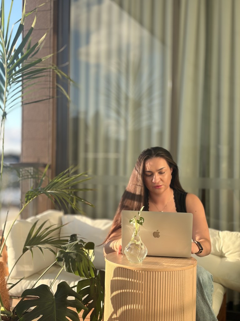 Alicja, founder of Koral Media Collective, a social media and content creation agency in Perth.

Creating social media photo and video content for a Perth business
